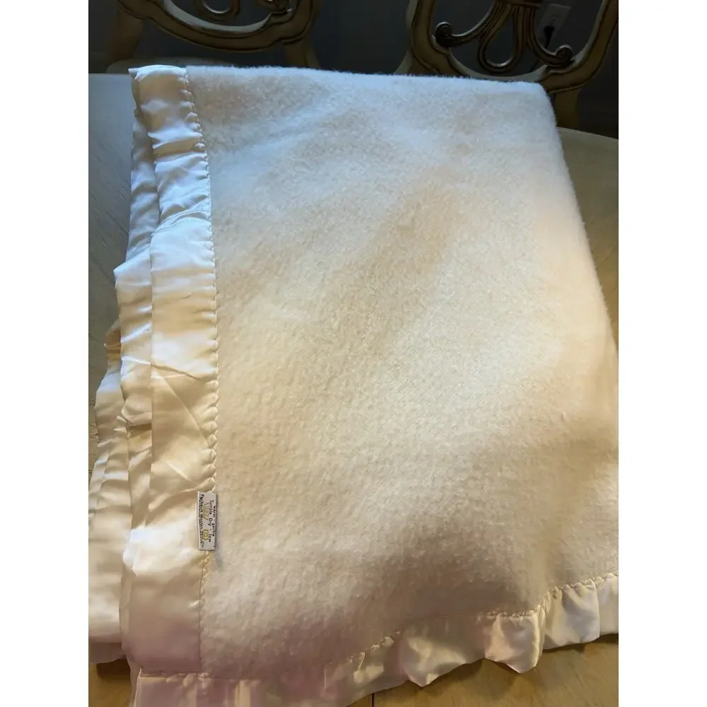 Vtg Faribo Mill King Blanket Cream Acrylic Cotton Satin Trim 92x105 USA 1970s